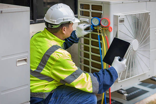 Professional Hvac technician working in Madison, WI